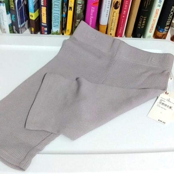 GOOD AMERICAN Lilac Mist Thermal Shorts Size 01/Small NWT - Picture 3 of 8